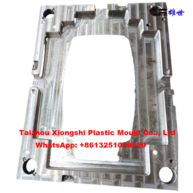 pet carrier mould